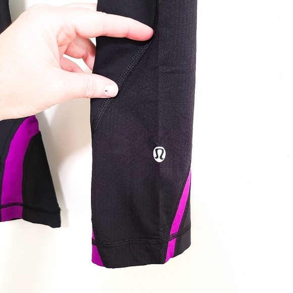 Lululemon Run Inspire Crop II Leggings in Black & Tender Violet - Picture 8 of 9